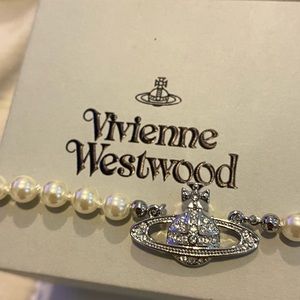 Vivienne Westwood Silver Bas Relief Pearl Necklace